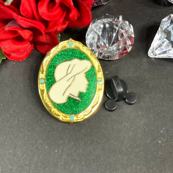 Disney Jasmine Trading Pin Aladdin Princess Cameo Badge 2014 Silhouette - Picture 2 of 6